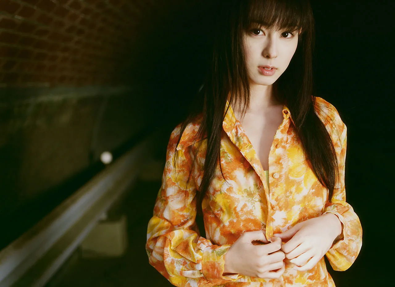 [Image.tv] Album ảnh "Chờ đợi tôi" của Akiyama Rina - 4