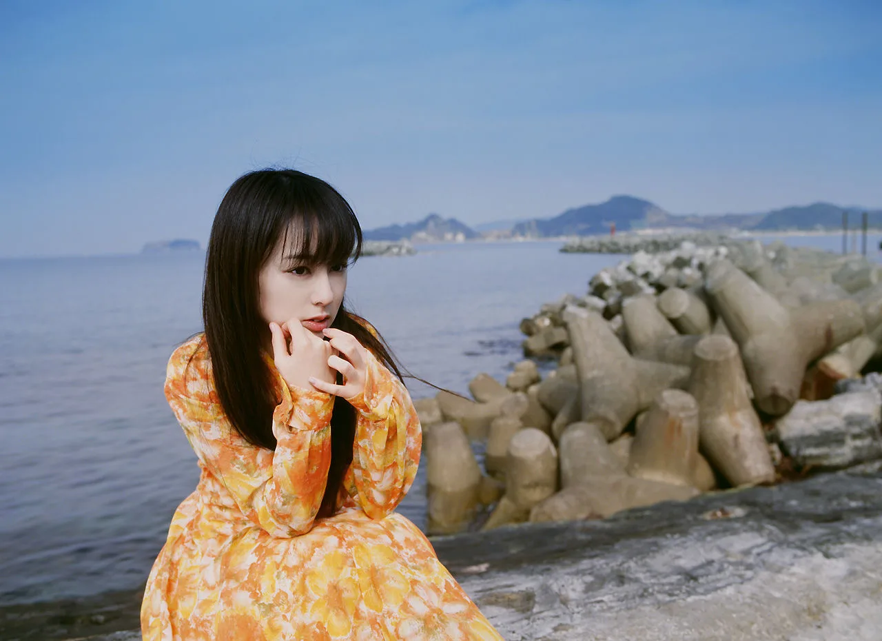 [Image.tv] Album ảnh "Chờ đợi tôi" của Akiyama Rina - 2