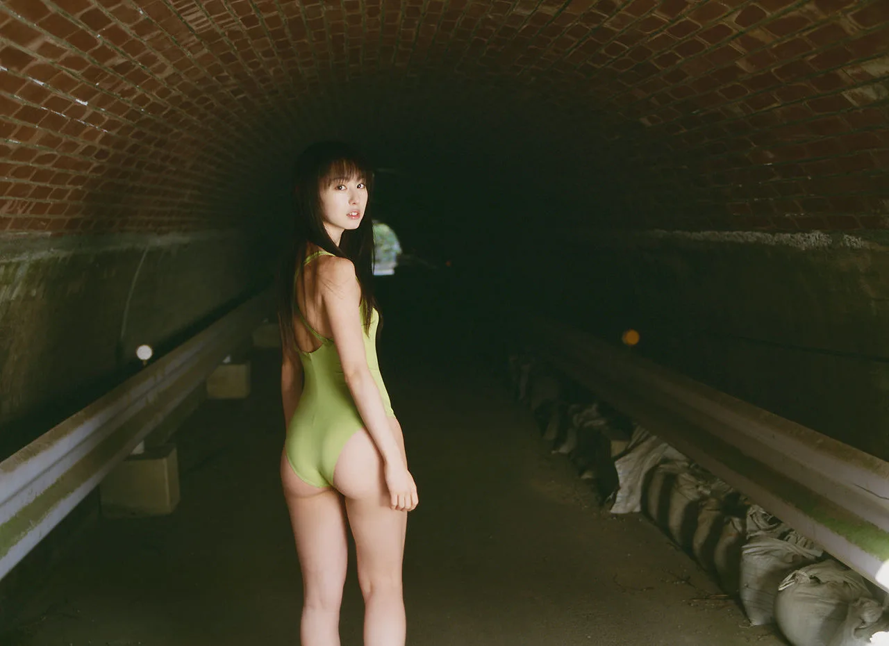 [Image.tv] Album ảnh "Chờ đợi tôi" của Akiyama Rina - 5