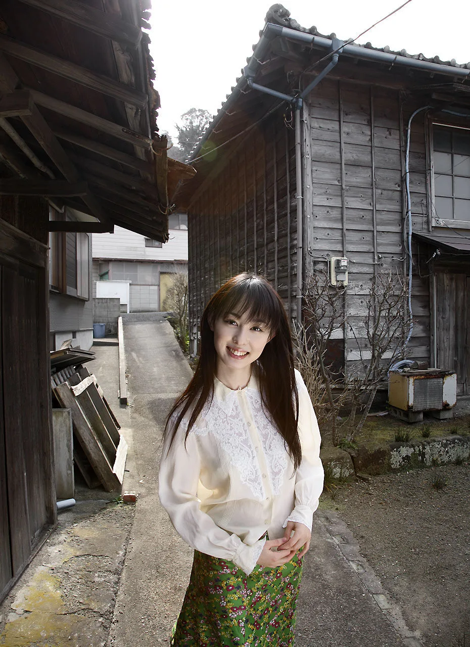 [Image.tv] Album ảnh "Chờ đợi tôi" của Akiyama Rina - 3
