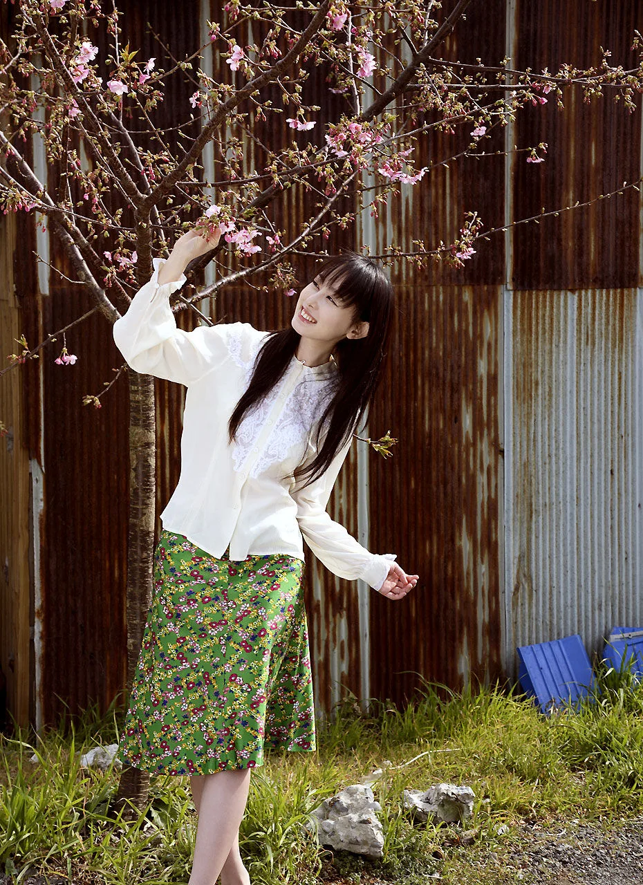 [Image.tv] Album ảnh "Chờ đợi tôi" của Akiyama Rina