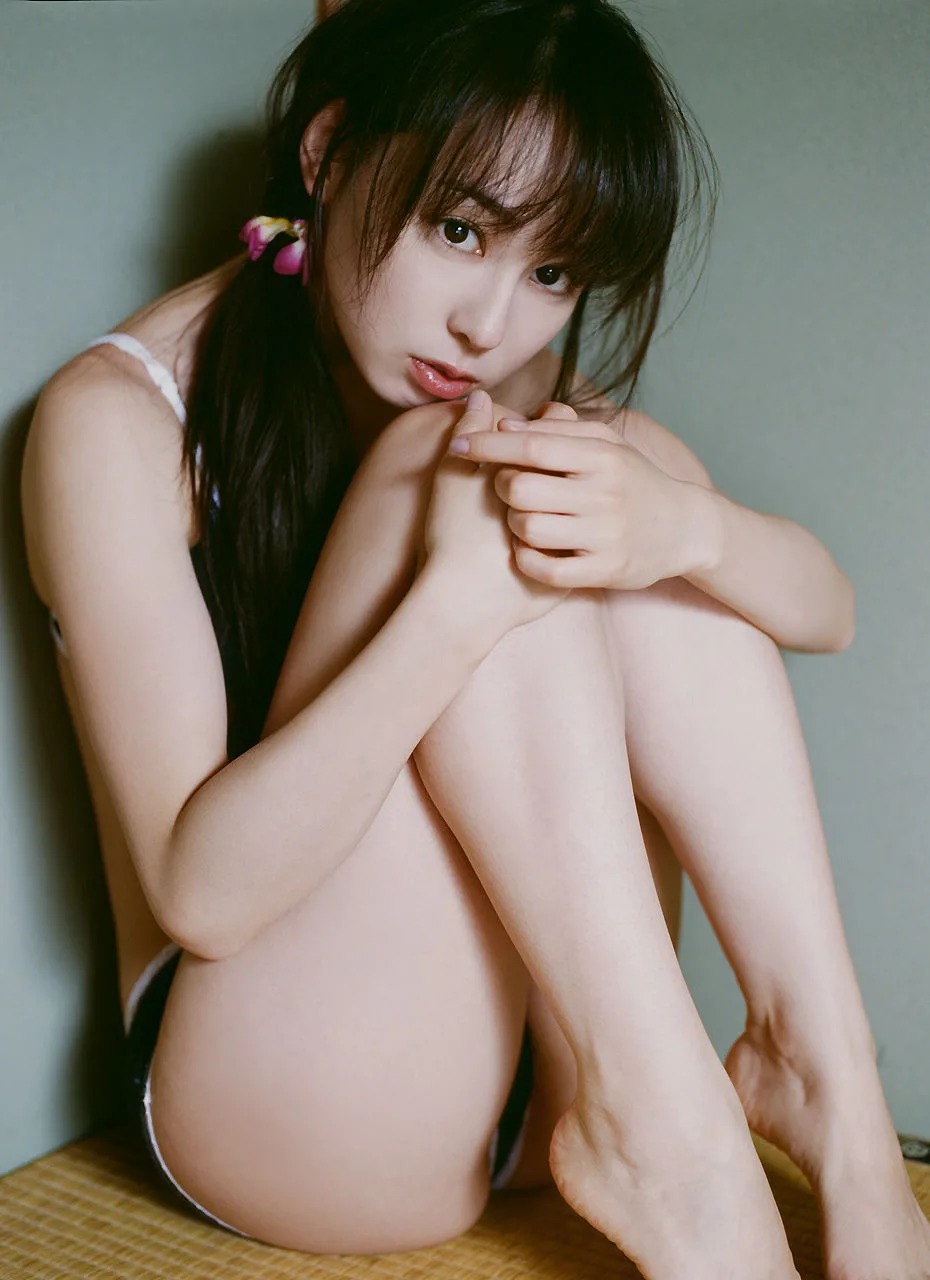 [Image.tv] Album ảnh "Chờ đợi tôi" của Akiyama Rina - 11